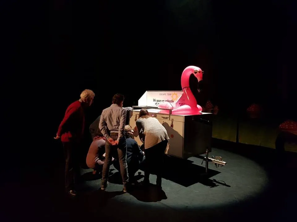 De escape trailer in de spotlight tijdens een presentatie